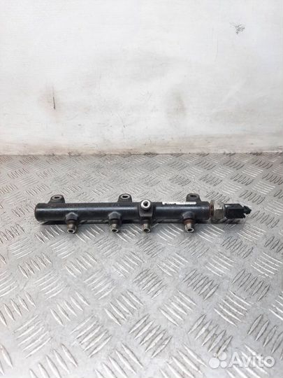 Топливная рампа Hyundai Terracan 2.9 J3 2006