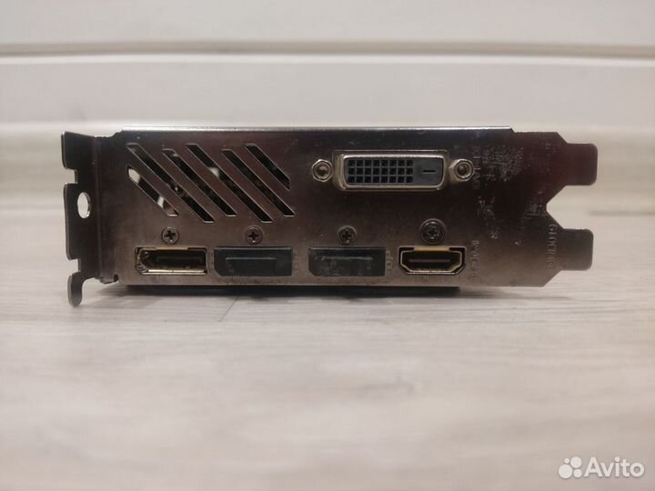 RX 480 gigabyte 4GB Видеокарта