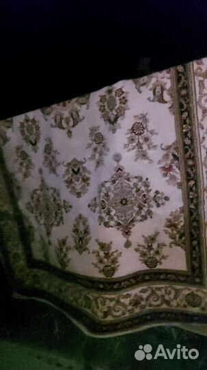 Ковёр шерстяной