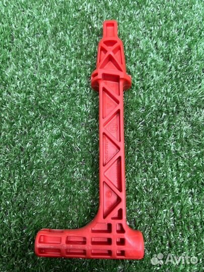 Рукоятка механизма аварийной разблокировки