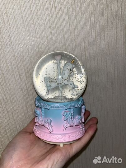 Снежный шар единорог розовый