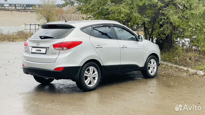 Hyundai ix35 2.0 AT, 2010, 117 300 км