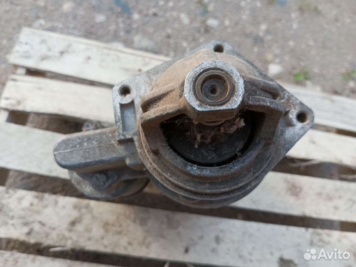 Стартер на ниву