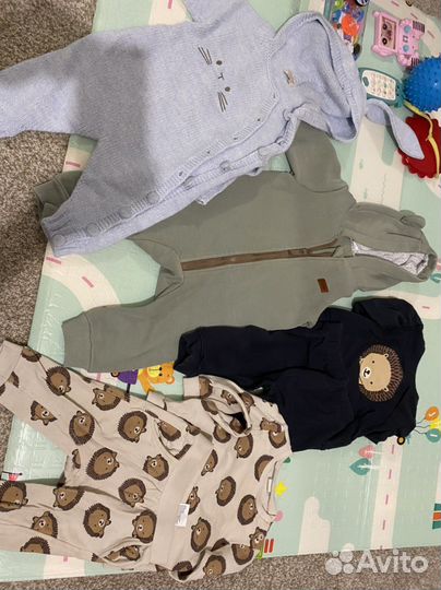 Пакет брендовой одежды на мальчика 74+пинетки