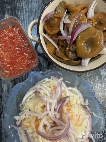 Огурцы, помидоры, рыжики, соленья, варенье