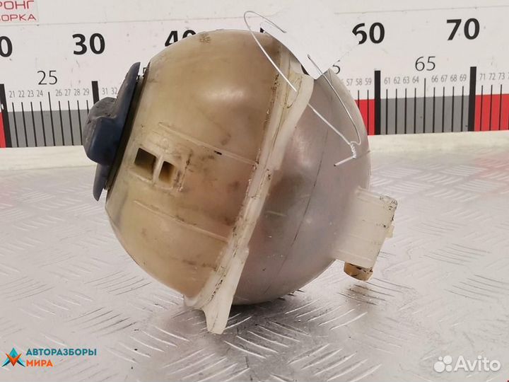 Бачок расширительный Volkswagen Caddy 2 1997