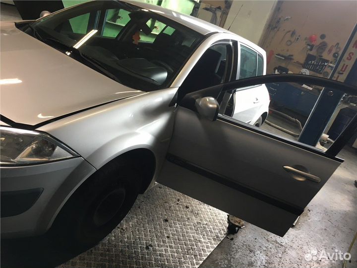 Разбор на запчасти Renault Megane 2 2002-2009