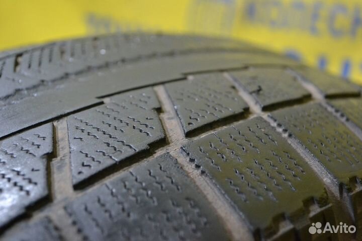 Bridgestone Blizzak VRX 215/65 R16