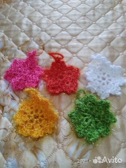 Вязаные снежинки
