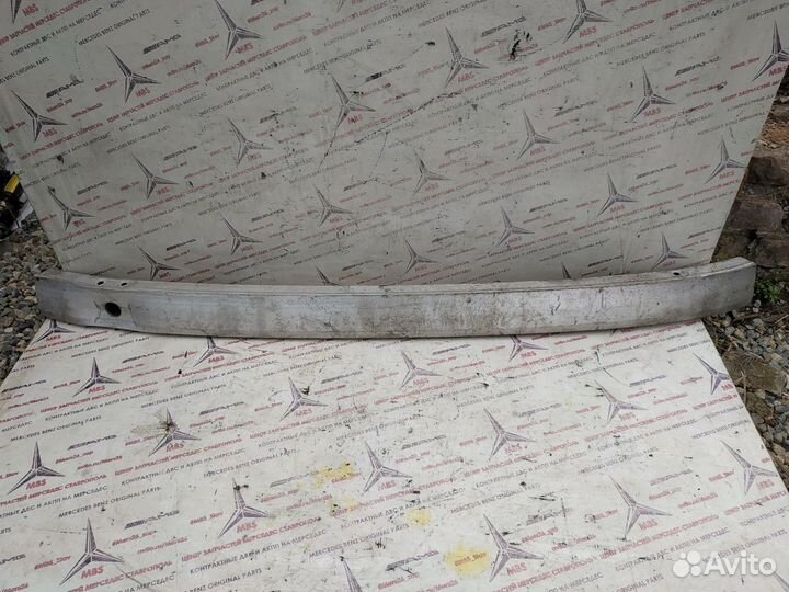 Усилитель бампера w221 Mercedes перед