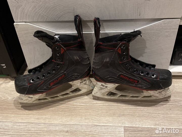 Коньки хоккейные x500