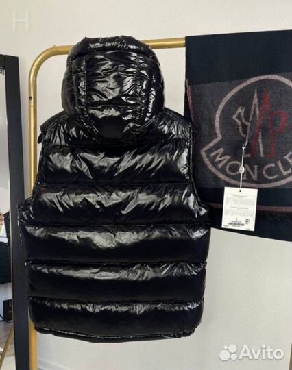 Жилетка Moncler