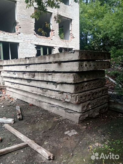 Кирпич бу