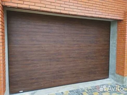 Гаражные секционные ворота