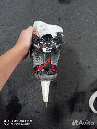 Вратарские коньки bauer