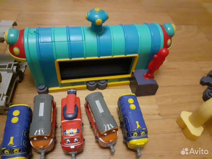 Игровой набор Чаггинтон с паравозиками 2 комплекта
