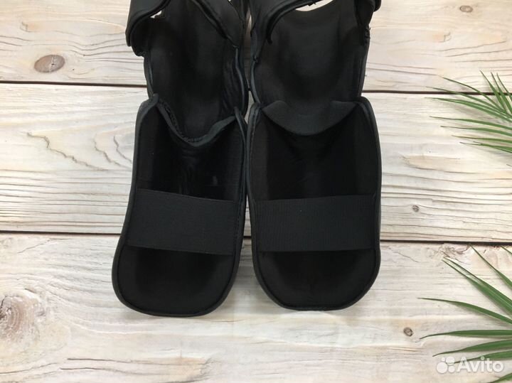 Защита голени и стопы Venum Challenger