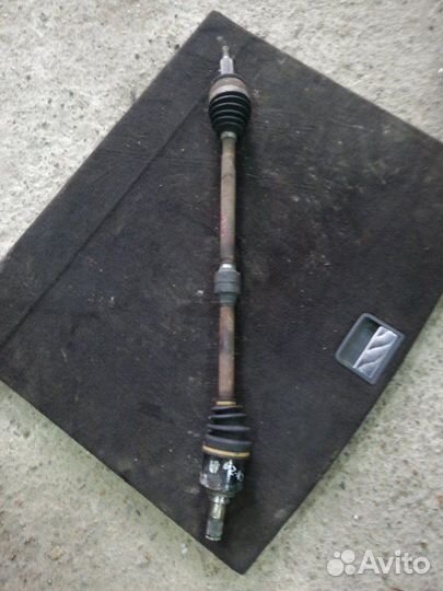 Привод передний правый Mitsubishi Lancer 10 2.0