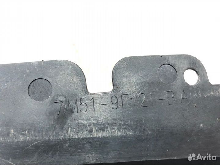 Воздухозаборник Ford Focus седан qqdb 2007