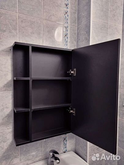 Зеркало-шкаф