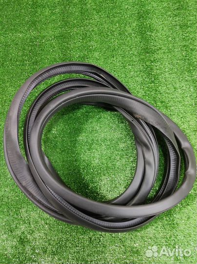 Уплотнитель проема двери задней правой Mazda CX-5