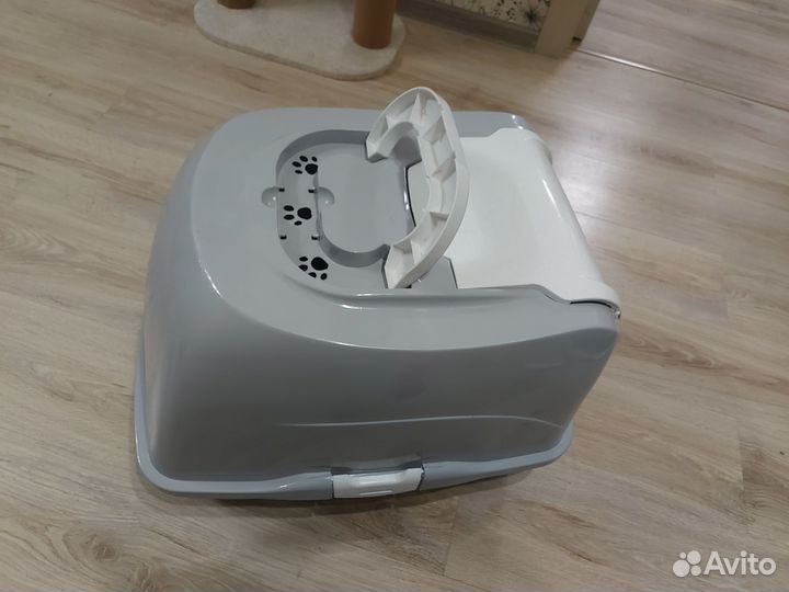 Закрытый лоток для кошек