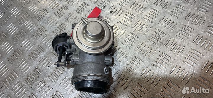 Клапан EGR Volkswagen Golf 4 2004 038131501T