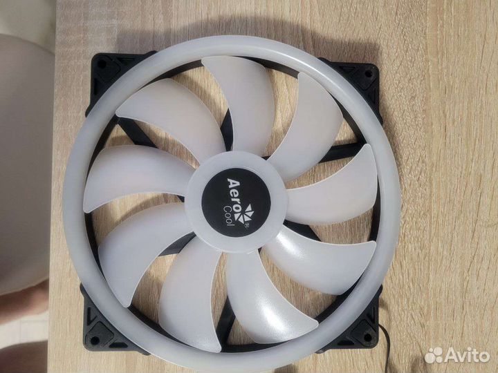 Продам вентилятор Aerocool 200 мм, argb подсветка