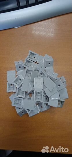 Уголок мебельный