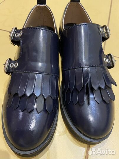 Zara. Ботинки. Новые. 35