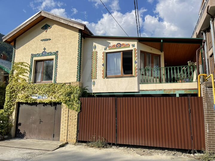 Гостиница, 168 м²