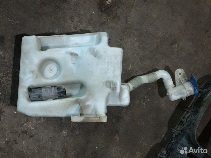 Бачок омывателя в сборе шкода октавия А5