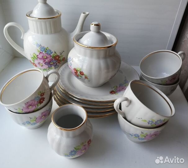 Сервизы- столовый Корея, чайн. гдр и другие СССР