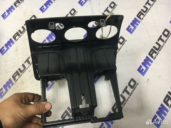 Рамка магнитолы Форд Фьюжен