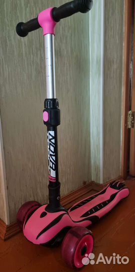 Самокат детский трехколесный Rainbow Novatrack