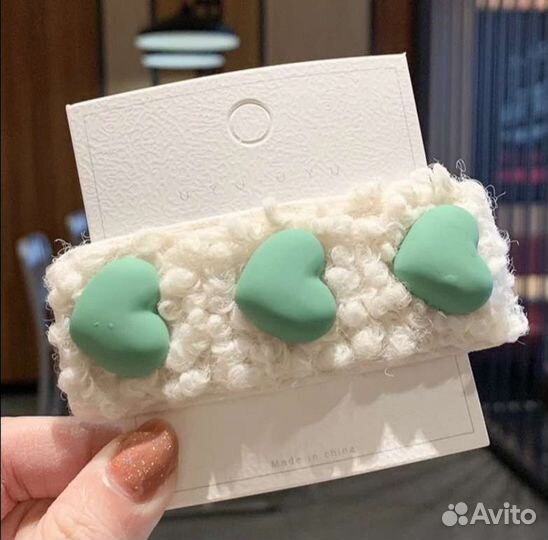 Заколки для волос