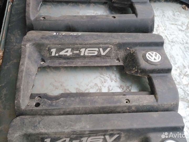 Декоративная крышка накладка двигателя Volkswagen