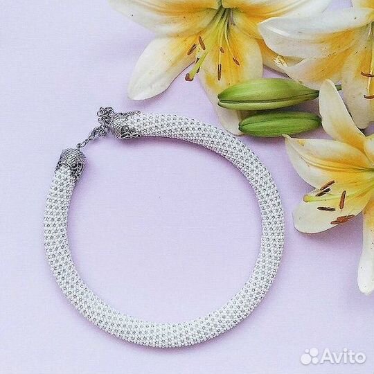 Колье жгут из бисера