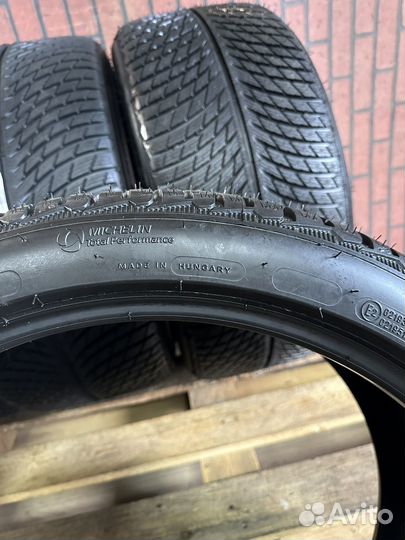 Michelin Pilot Alpin 5 SUV 275/35 R21 и 315/30 R21