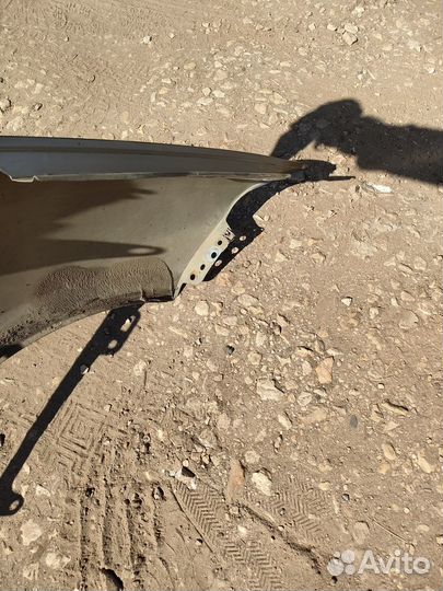 Крыло левое Renault Fluence