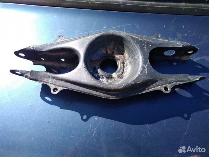 Рычаг подвески Mercedes-Benz C-Class W204 M271.820