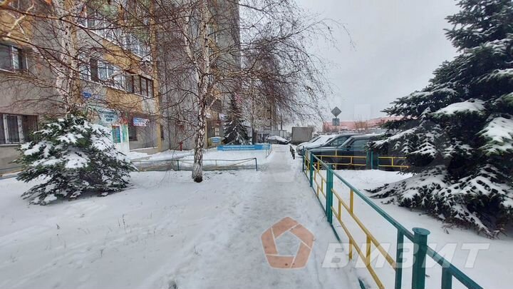 Помещение с арендатором у Космопорта