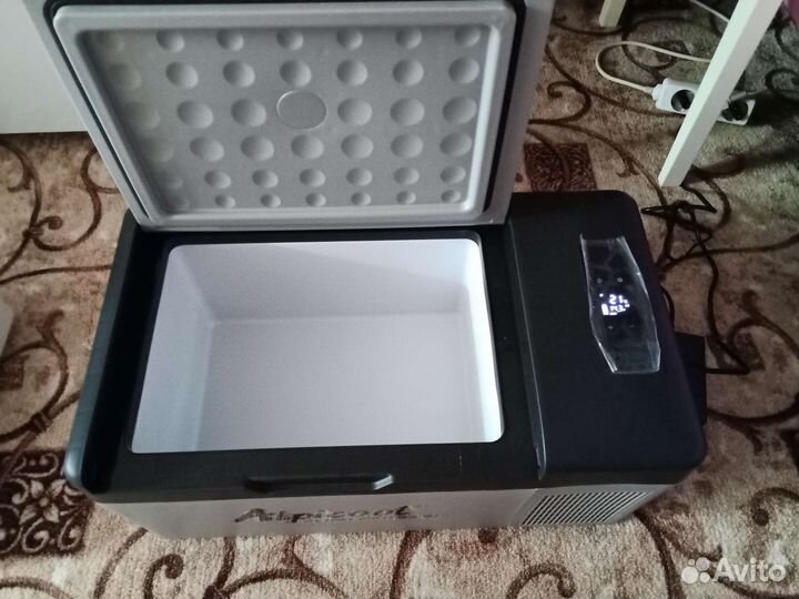 Автомобильный холодильник компрессорный