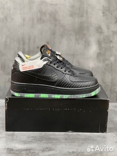 Кроссовки Nike Air Force 1 Jewel QS