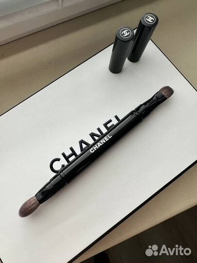 Кисть Chanel