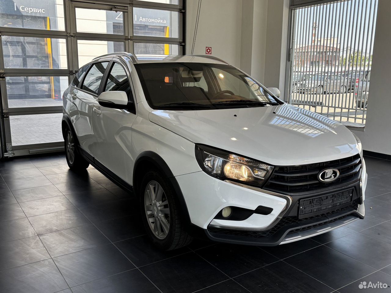 ВАЗ (LADA) Vesta 1.8 MT, 2019, 73 856 км