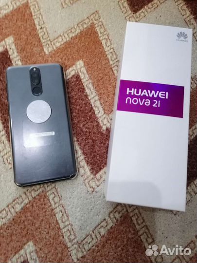 Huawei nova 2i