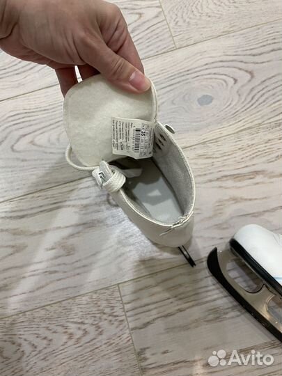 Коньки для девочки 35 размер