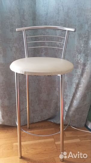 Барный стул