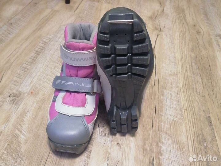 Лыжные ботинки snowway
